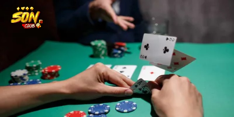 Fold thực chất là một quyết định chiến thuật